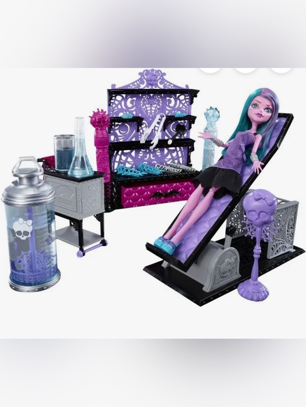 Monster High Gigi Grant Color Me Creepy Design Chamber Play Set & Doll